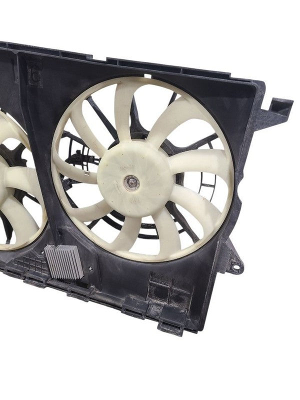 Radiator Fan Motor Fan Assembly Fits 14-23 CHEROKEE 661725