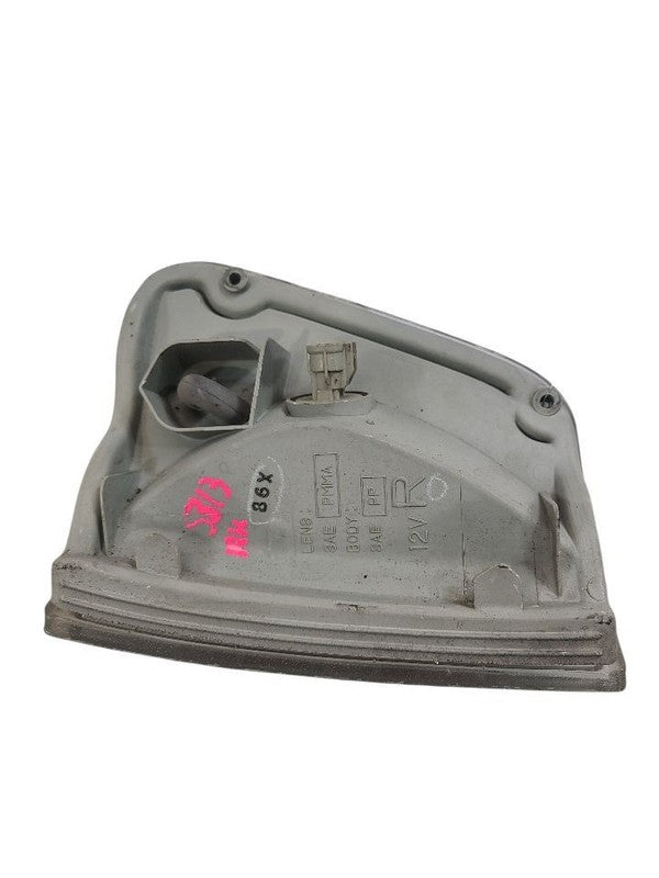 Passenger Corner/Park Light Park Lamp-turn Signal Fits 93-98 T100 6529