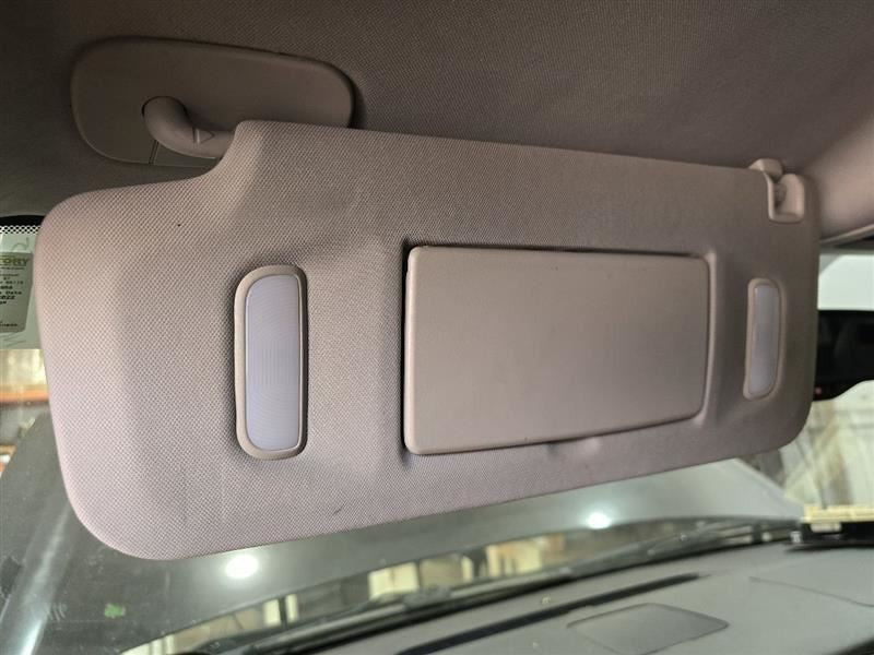 Driver Left Sun Visor Illuminated Fits 07-14 ESCALADE 602777