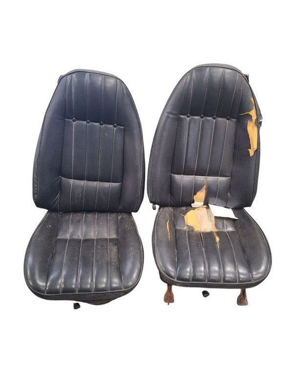 Front Seat Pair of Seats Fits 1975 VEGA 617138