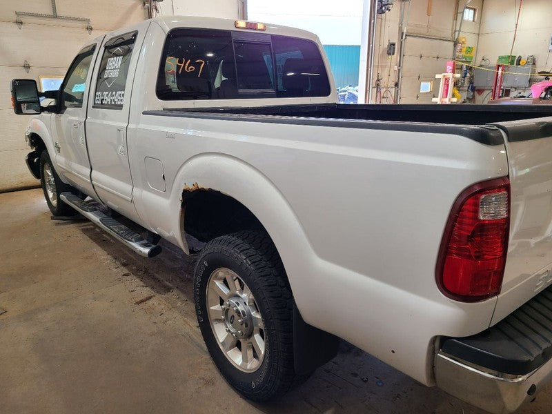F250SD    2011 Running Board 663325