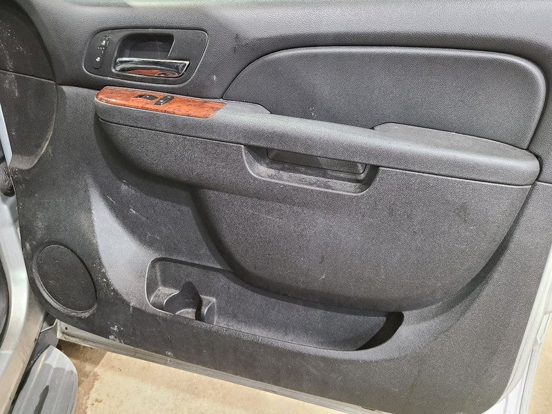 Passenger Front Door Fits 11-14 SIERRA 2500 PICKUP 663728
