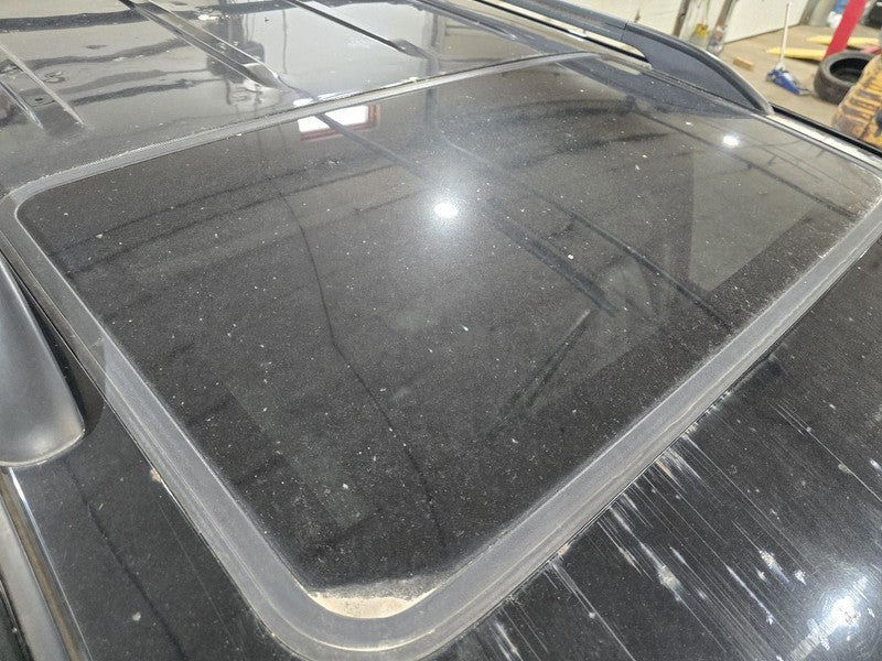 Roof Glass Fits 01-07 SEQUOIA 631821