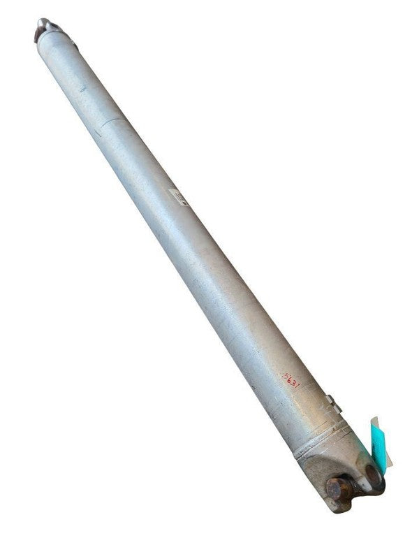 Rear Drive Shaft 4WD Crew Cab 6' 6" Box Fits 11-15 SIERRA 2500 PICKUP 