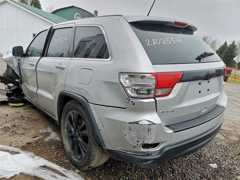 Passenger Headlight Halogen Laredo Fits 11-13 GRAND CHEROKEE 237945