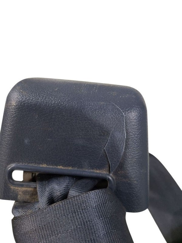 T100      1993 Seat Belt Front 638181