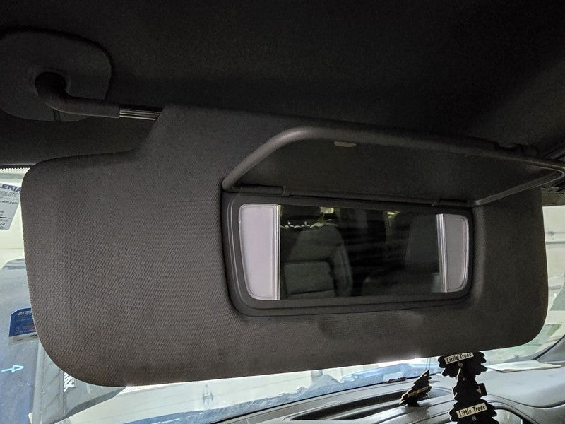 Driver Sun Visor With Illumination Fits 19-23 SILVERADO 1500 PICKUP 61
