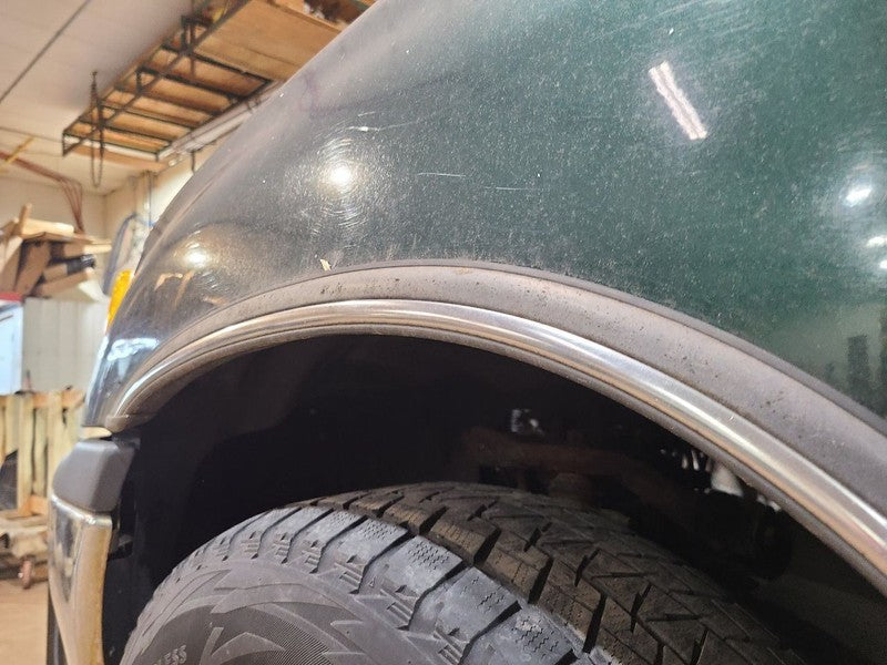 Driver Fender Without Crew Cab With Fender Flare Fits 00-06 TUNDRA 677