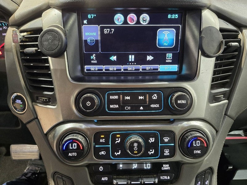 SUBURBN15 2015 Owners Manual 647403
