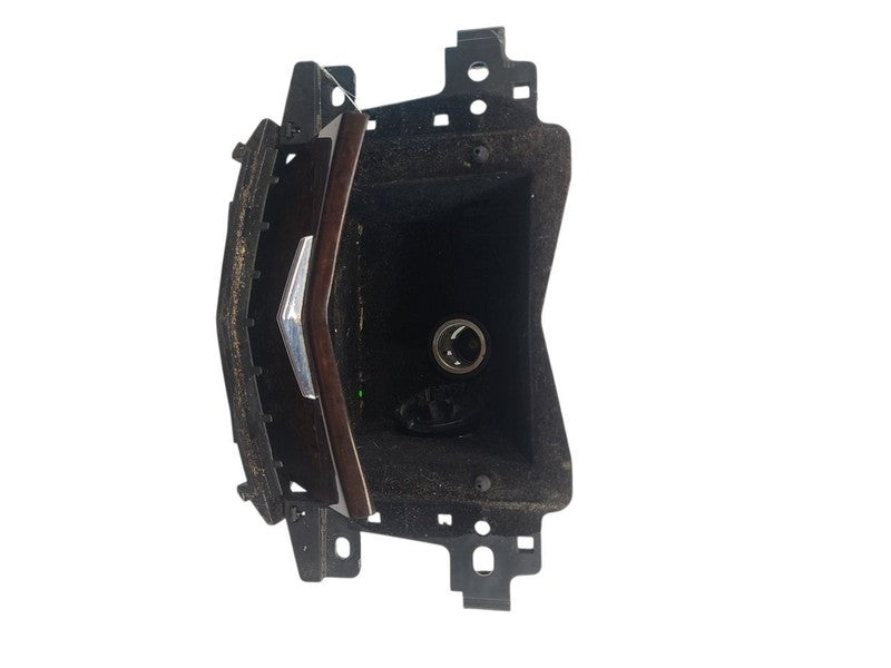 SRX       2016 Ash Tray/Lighter 632692