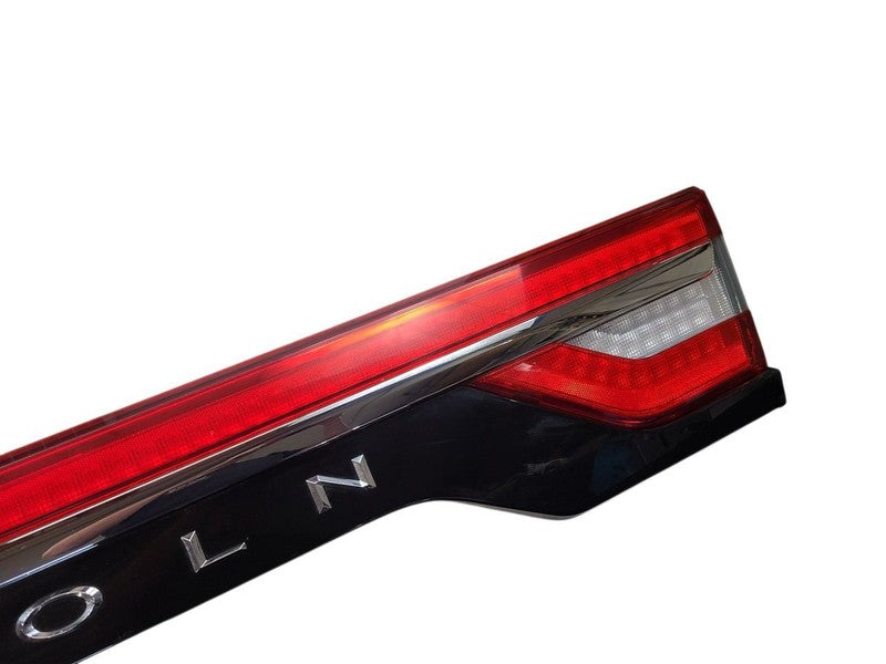 Tail Finish Panel Lighted Reflector Bar Fits 15-17 NAVIGATOR 635866
