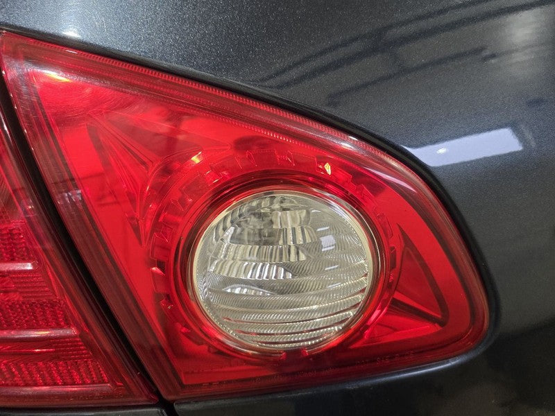 Driver Tail Light VIN J 1st Digit Japan Built Fits 08-15 ROGUE 622979
