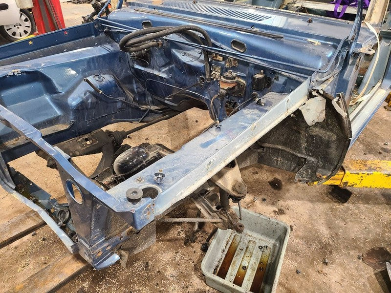 DART      1963 Front Clip 671910