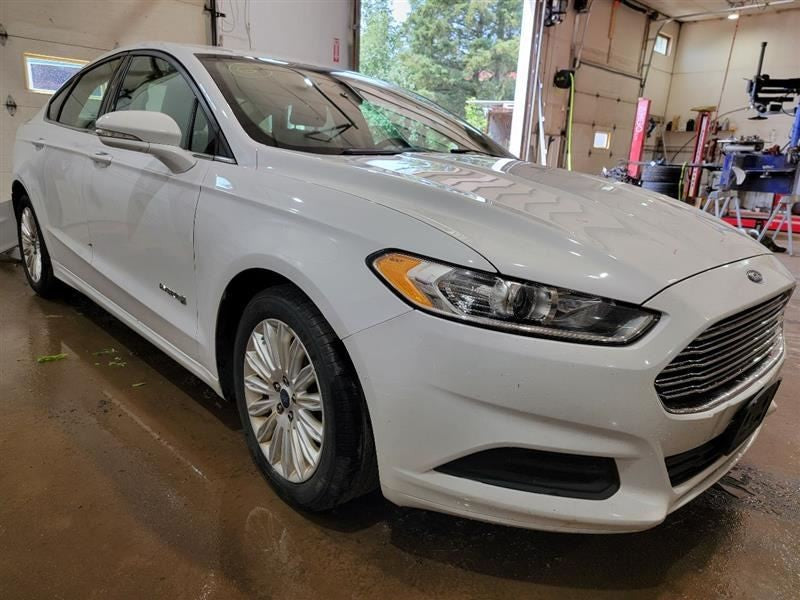 FUSION    2016 Owners Manual 549758