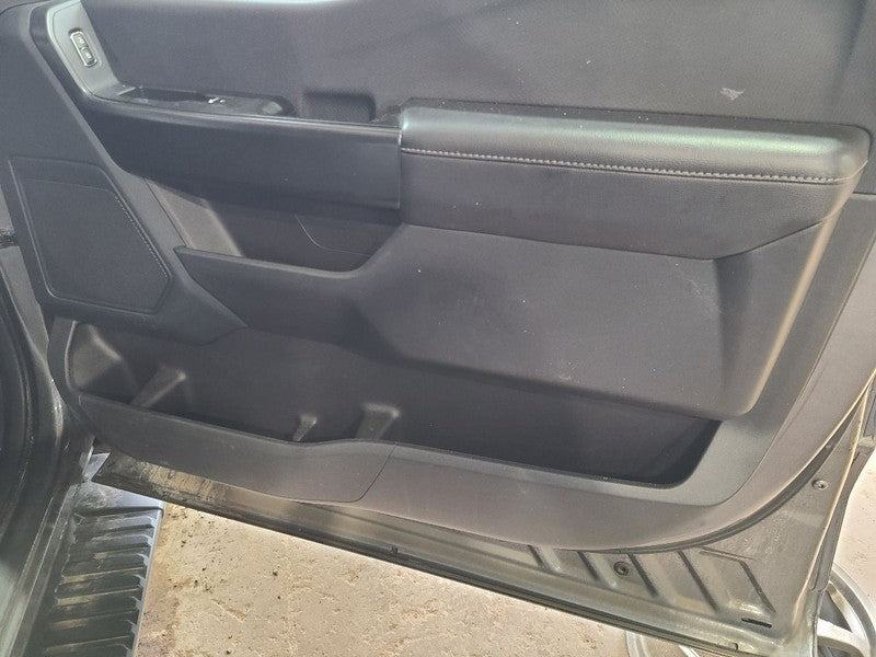 Passenger Right Front Door Electric Fits 21-25 FORD F150 PICKUP 678352
