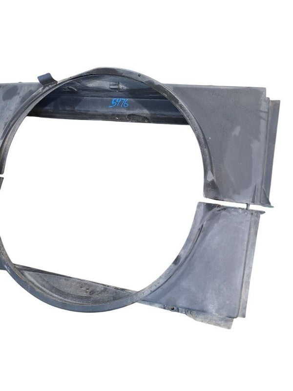 TCHEV3500 1990 Radiator Shroud 663971
