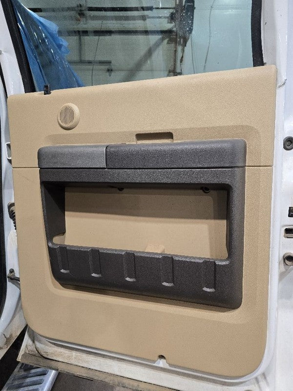 F250SD    2011 Door Trim Panel Rear 616675