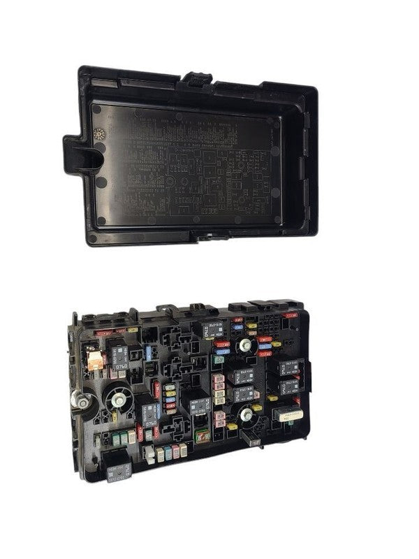 Fuse Box Engine Compartment Fits 17 PACIFICA 602914 68266683AD