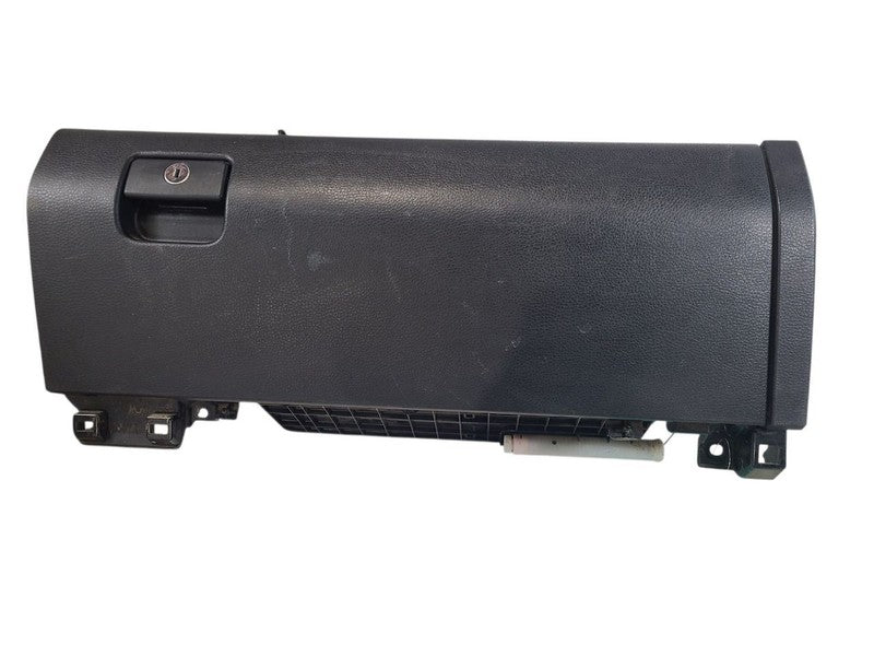 TUNDRA    2016 Glove Box 662484