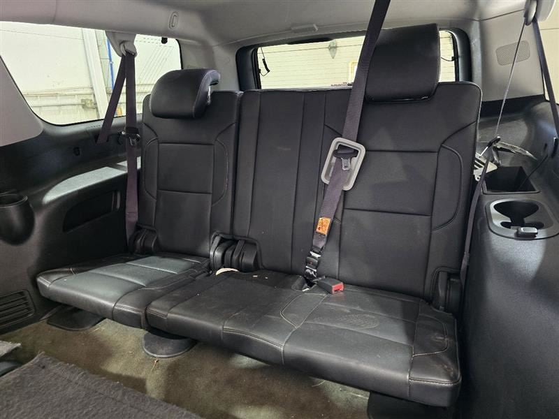 SUBURBN15 2015 Owners Manual 600908