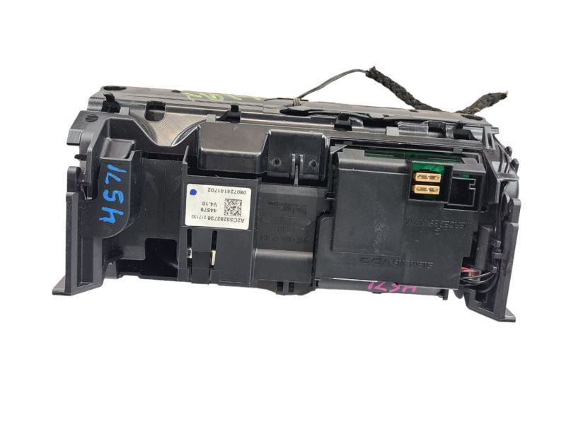 Info-GPS-TV Screen 204 Type C300 Fits 08-11 MERCEDES C-CLASS 579250