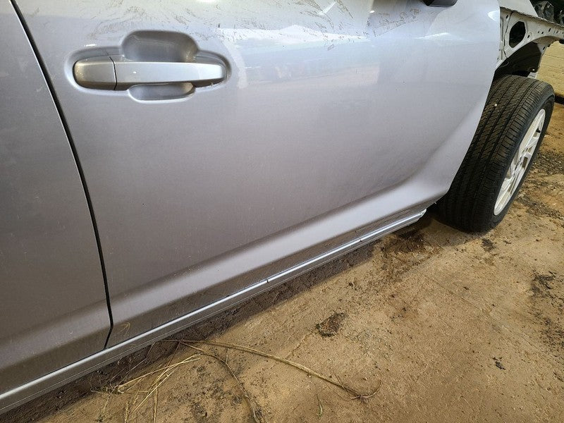 IMPREZA   2025 Front Door 678400