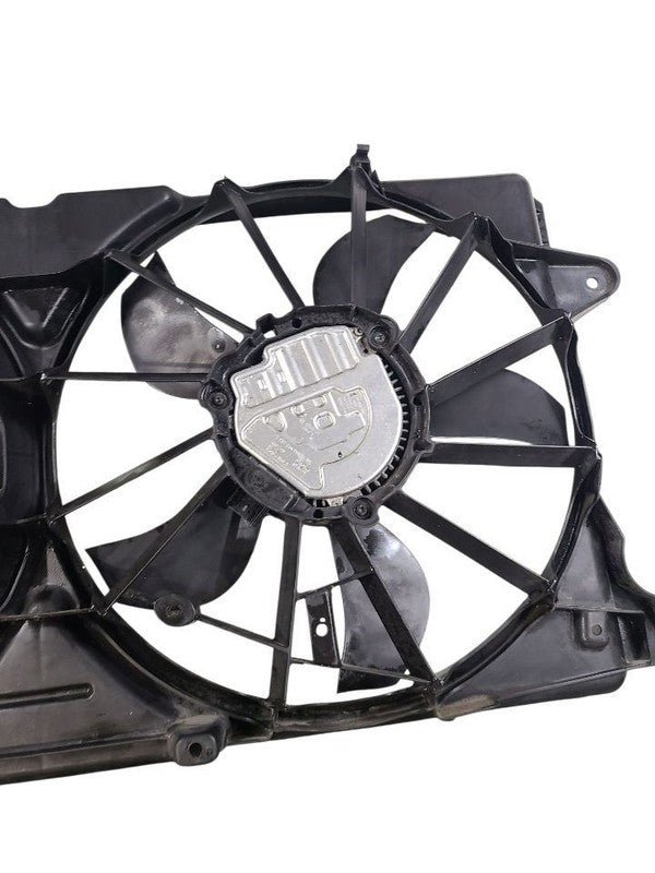 Radiator Fan Motor Fan Assembly Fits 14-21 SILVERADO 1500 PICKUP 64384