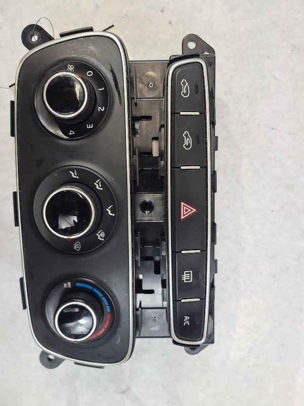 Temperature Control Manual Temperature Control Fits 14-15 SORENTO 6071