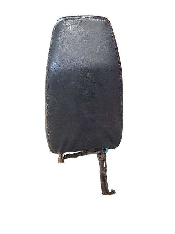 CJ        1985 Front Seat 679143