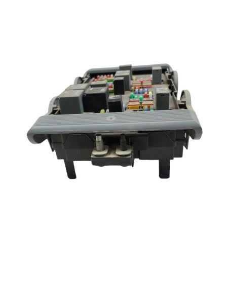 Fuse Box Engine Fits 10-14 ESCALADE 587640
