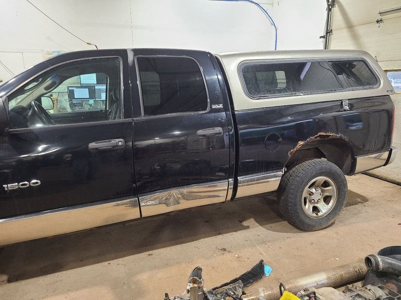 Driver Sun Visor Quad Cab 4 Door Fits 02-05 DODGE 1500 PICKUP 649407