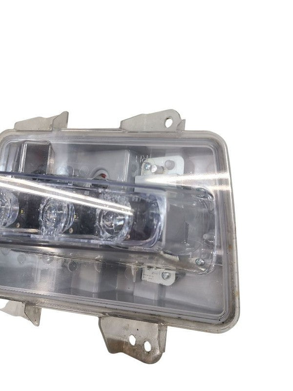 Passenger Corner/Park Light Fog-driving LED Fits 15-17 NAVIGATOR 63638