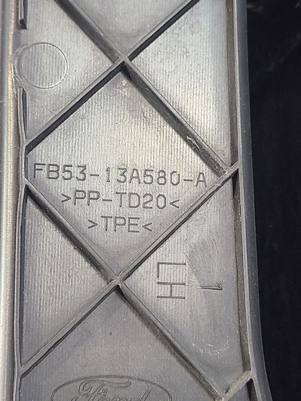 Driver Tail Light Without Police Package Clear Lens Fits 16-19 EXPLORE