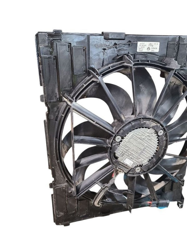 Radiator Fan Motor Fan Assembly 600 Watt Fits 17-20 BMW 530i 644636