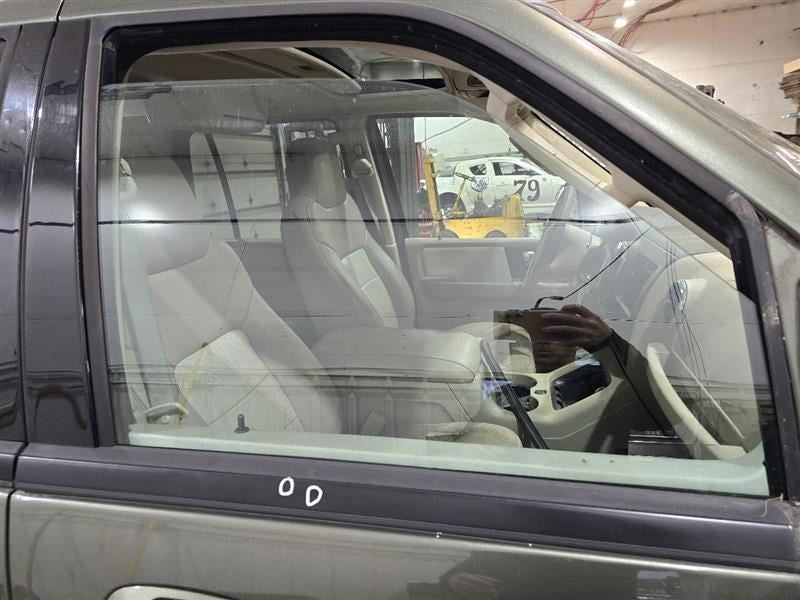 Passenger Right Front Door Glass Fits 03-06 EXPEDITION 573818