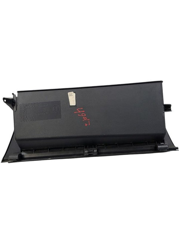 RAM3500   2021 Glove Box 618305