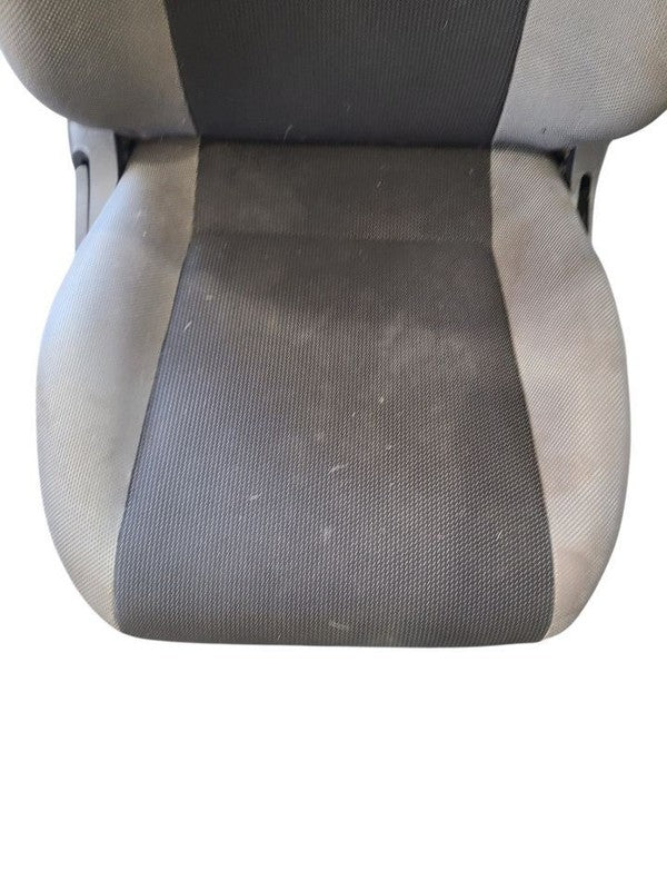 CELICA    2005 Front Seat 674903