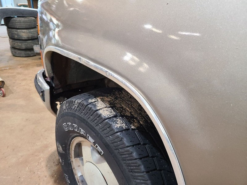 Driver Fender Front Fits 88-02 CHEVROLET 3500 PICKUP 672116