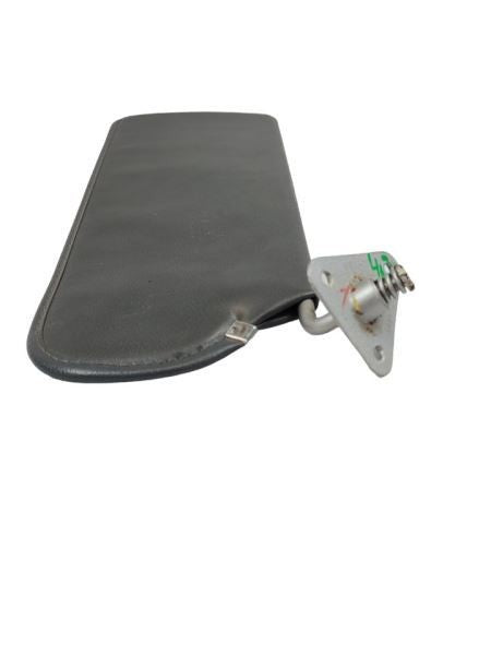 TDOD250   1990 Sun Visor 589830