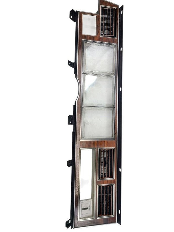 MARK VI   1981 Dash Bezel 627641