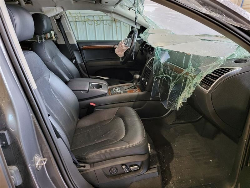 Chassis ECM Transmission ID 0C8927750 Fits 11-14 TOUAREG 544205
