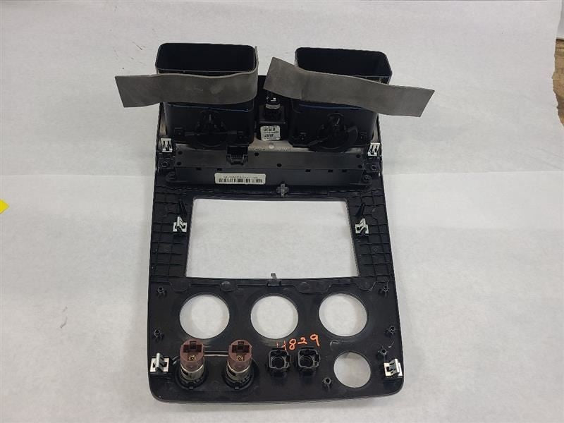 H3        2006 Dash Bezel 606447