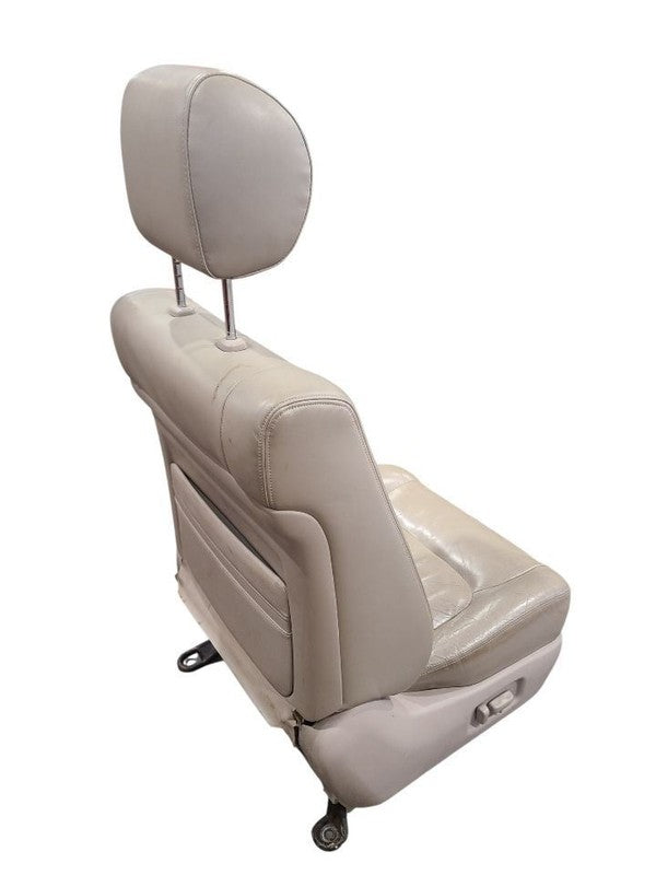LX470     1999 Front Seat 674379