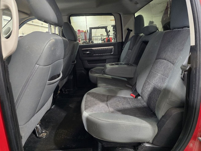 RAM1500   2014 Seat Belt Rear 624657