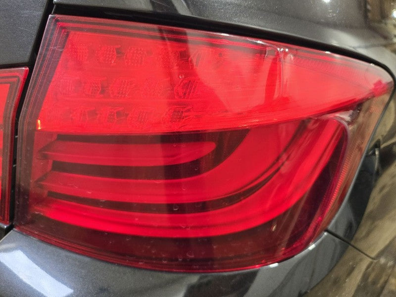 Passenger Tail Light Quarter Panel Mounted Fits 11-13 BMW 528i 635624