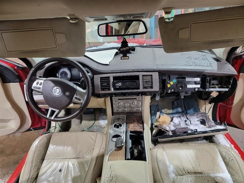 Anti-Lock Brake Part Assembly VIN R07399 Thru R44889 Fits 09 XF 283440