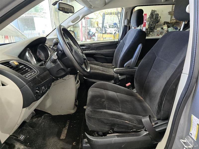 Driver Left Air Bag Front Driver Knee Fits 13 CARAVAN 584415