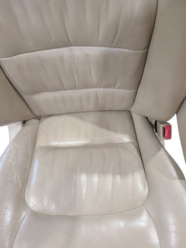 LX470     1999 Front Seat 674379