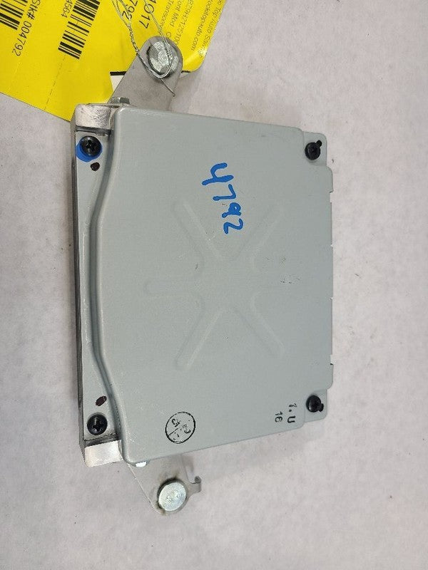 NX200T    2017 Chassis ECM 604564