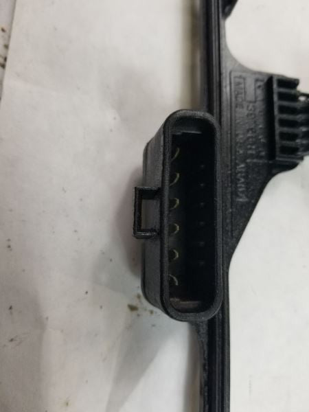 RAM2500   2006 Valve Cover 274882
